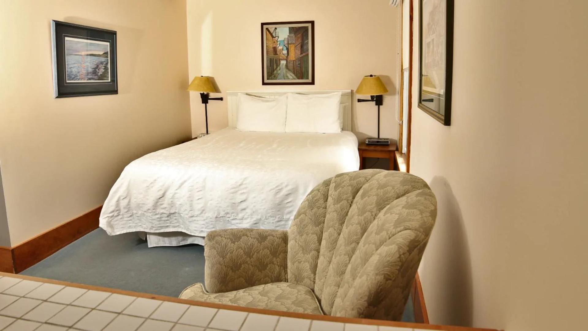 Kettle Creek Inn ポート・スタンリー エクステリア 写真