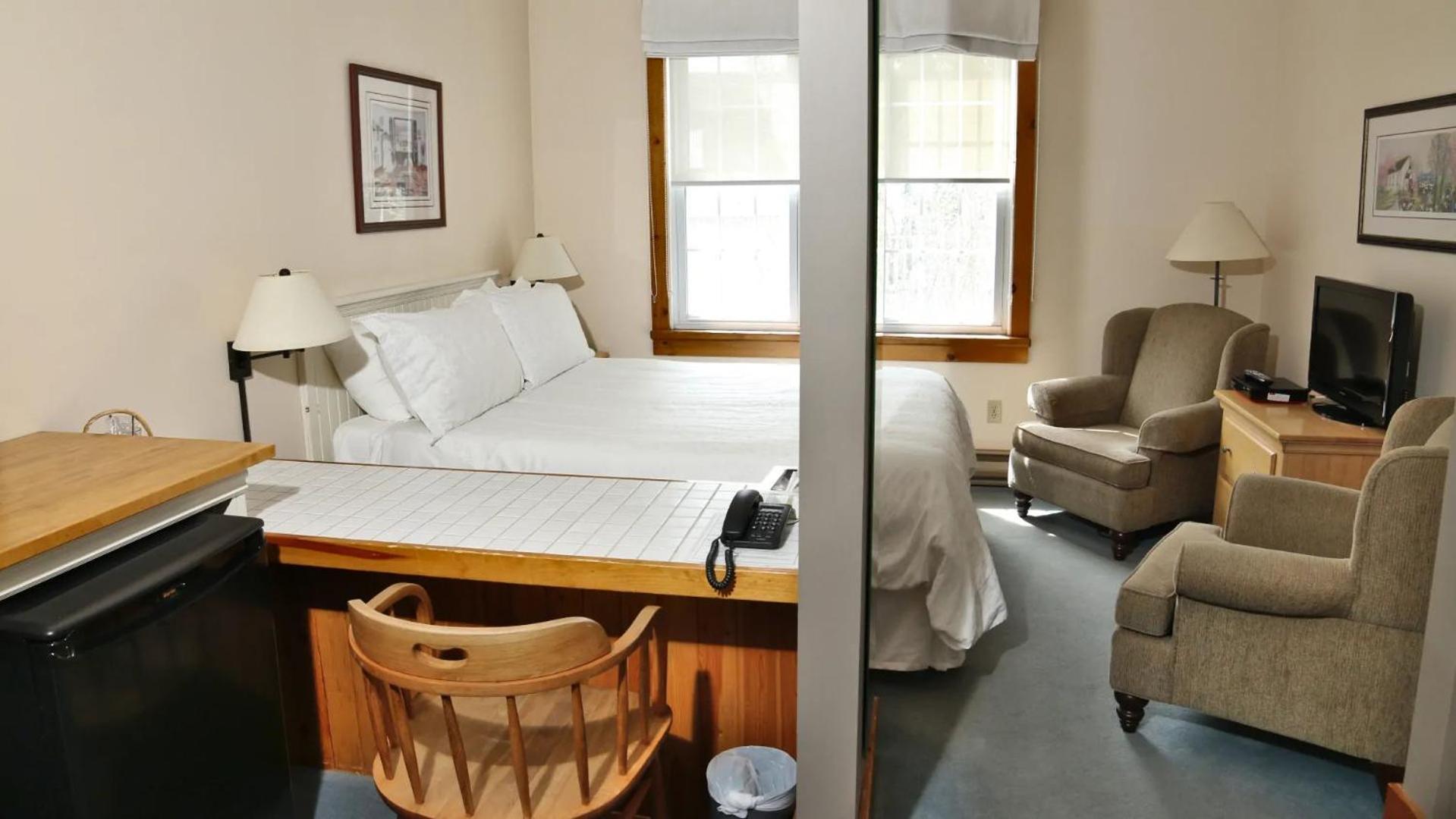 Kettle Creek Inn ポート・スタンリー エクステリア 写真