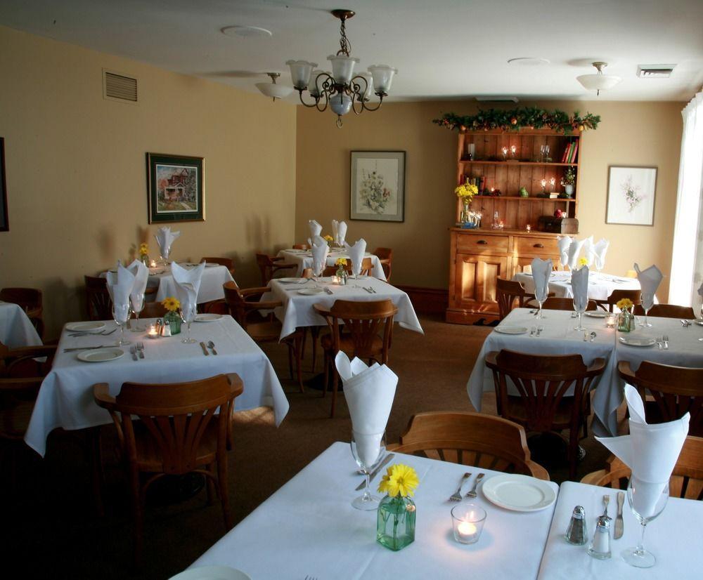 Kettle Creek Inn ポート・スタンリー エクステリア 写真