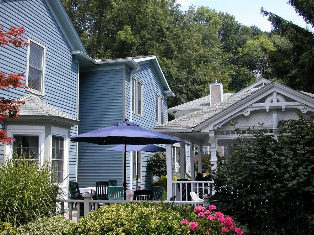 Kettle Creek Inn ポート・スタンリー エクステリア 写真