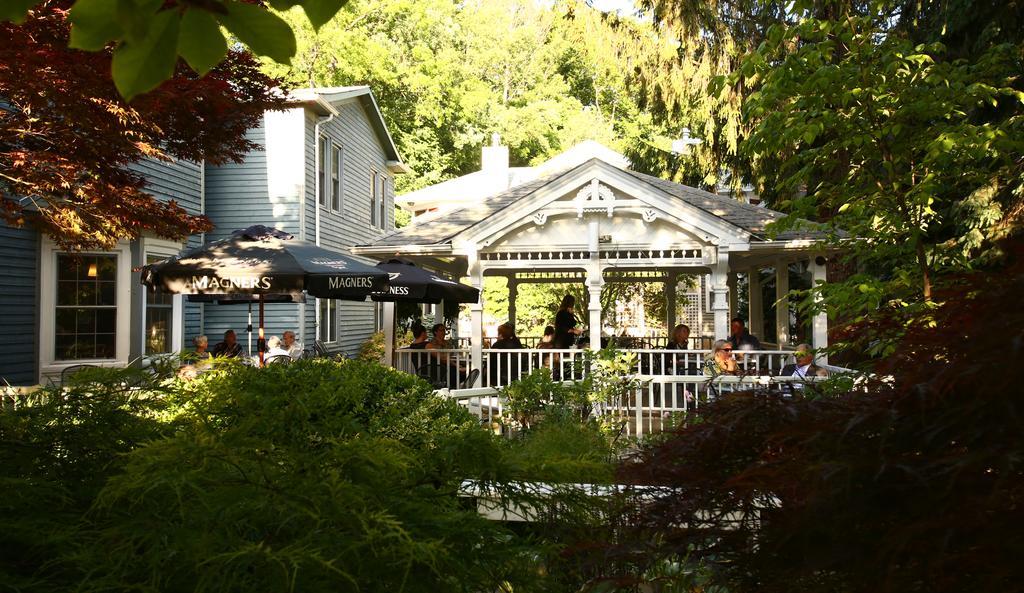 Kettle Creek Inn ポート・スタンリー エクステリア 写真