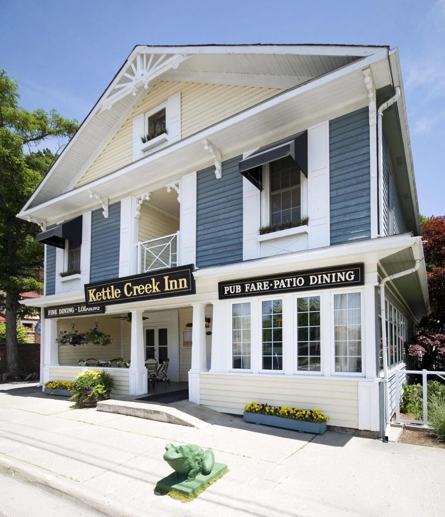 Kettle Creek Inn ポート・スタンリー エクステリア 写真